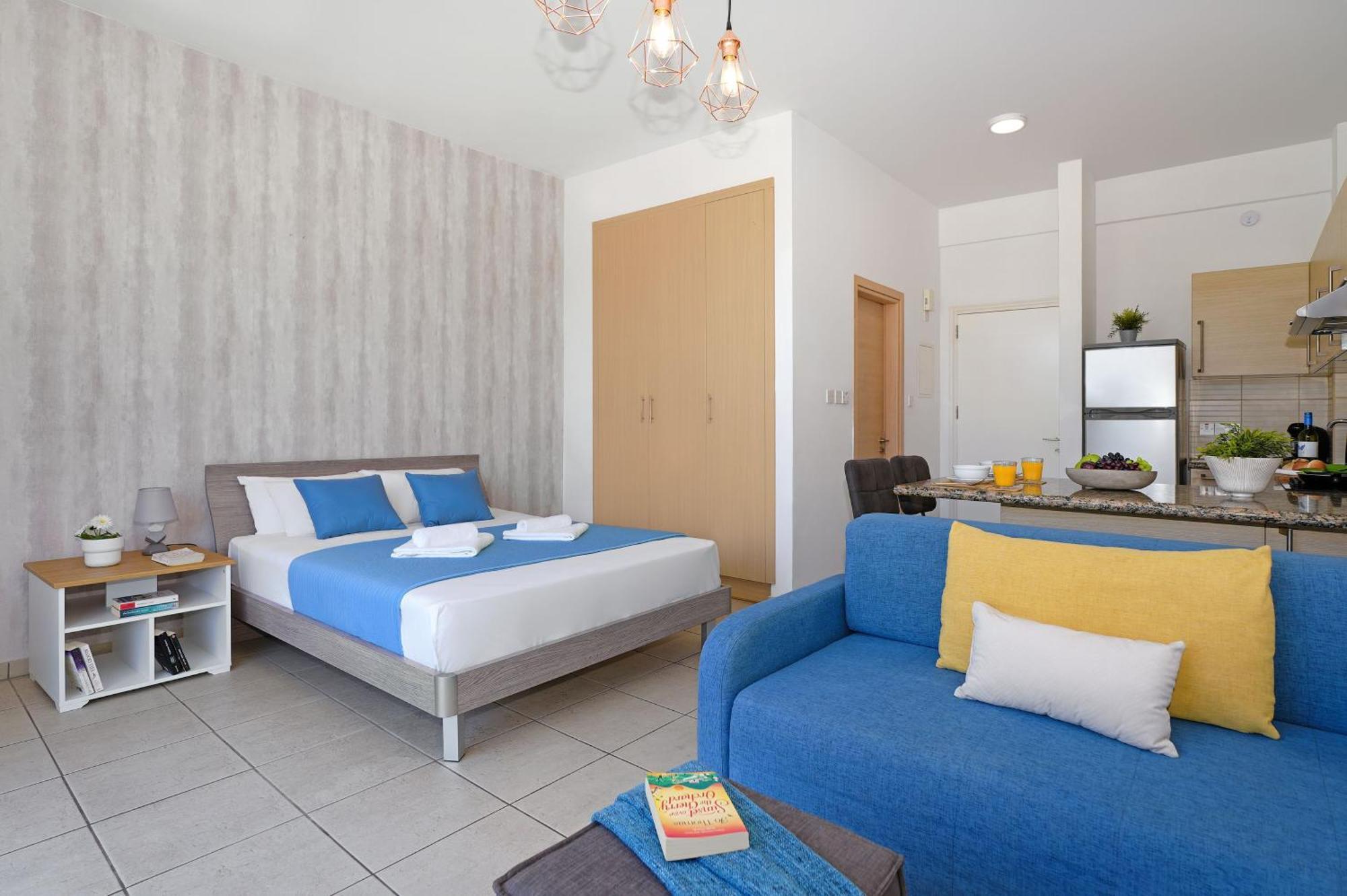Meryl - Coralli Beachfront Apartment Protaras Buitenkant foto